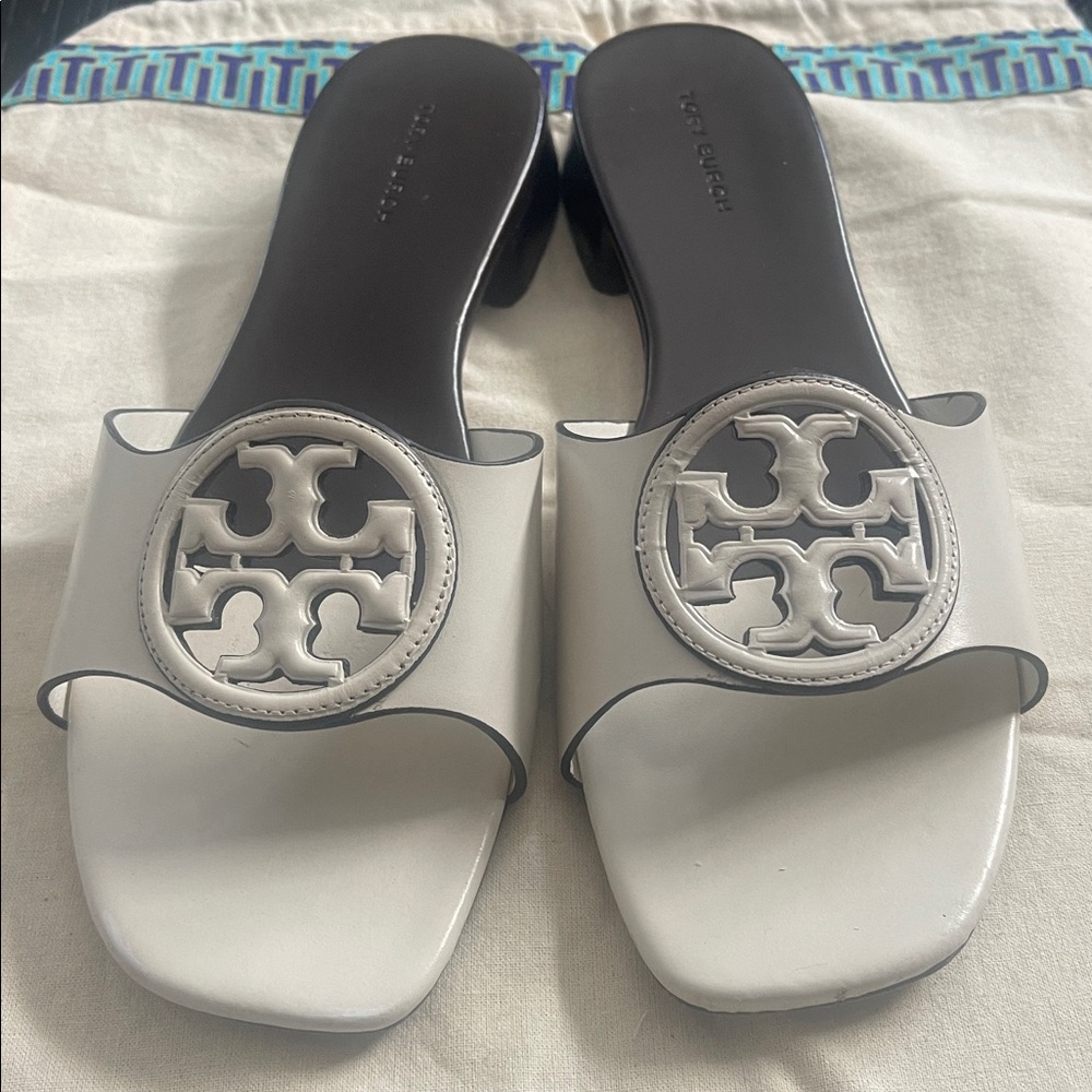 Tory Burch Womens Bombe Miller Slide Sandal